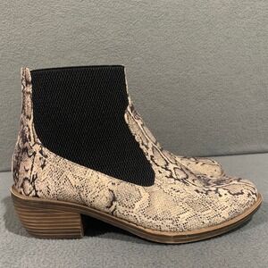 Women's‎ Boutique Snakeskin Print Ankle Boots Size 9 Faux Leather